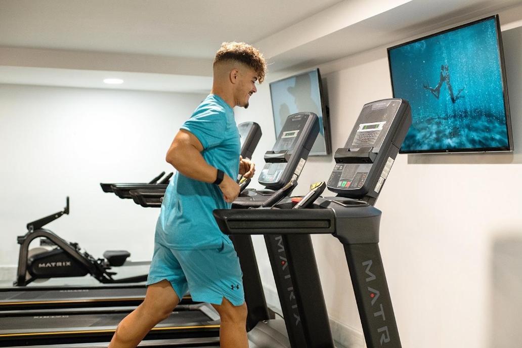 Mitsis Selection Alila Hotel Faliraki Exterior foto A treadmill in use