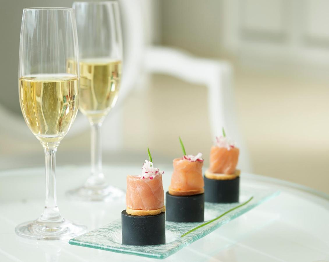 Mitsis Selection Alila Hotel Faliraki Exterior foto Champagne and canapés